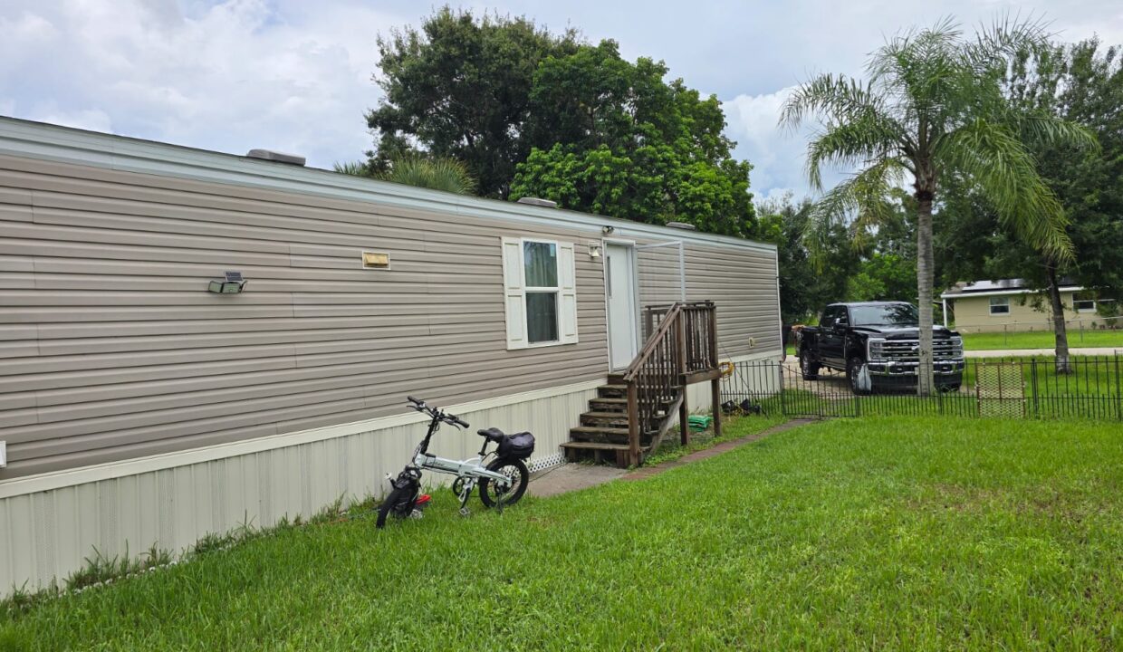 84894e0f-bbcc-472a-9e0e-8ddd2658c2f1(1)